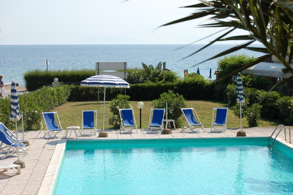 Albergo Romana กาโปลิเวรี ห้อง รูปภาพ