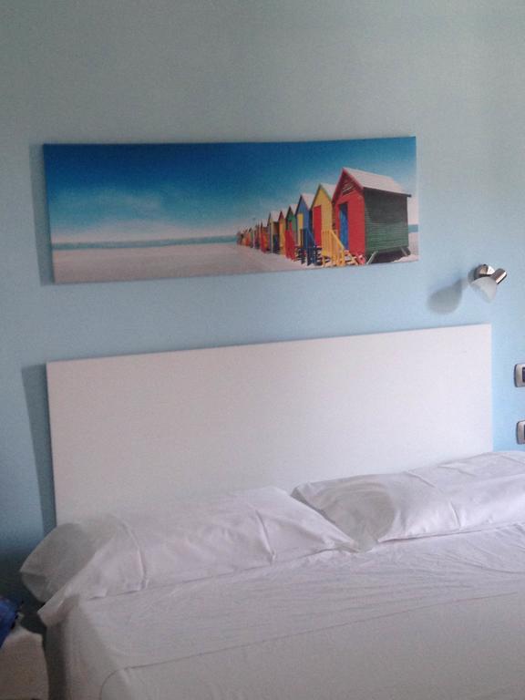 Albergo Romana กาโปลิเวรี ภายนอก รูปภาพ